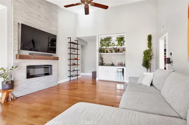 $4,375 | 14245 Dickens Street, Sherman Oaks, CA 91423