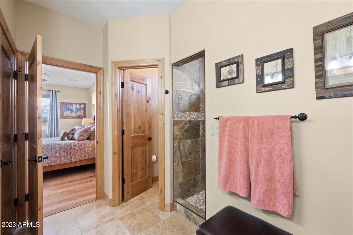 9732 Colfax Road Flagstaff, AZ 86004 - Photo 18 of 31 18-Bathroom
