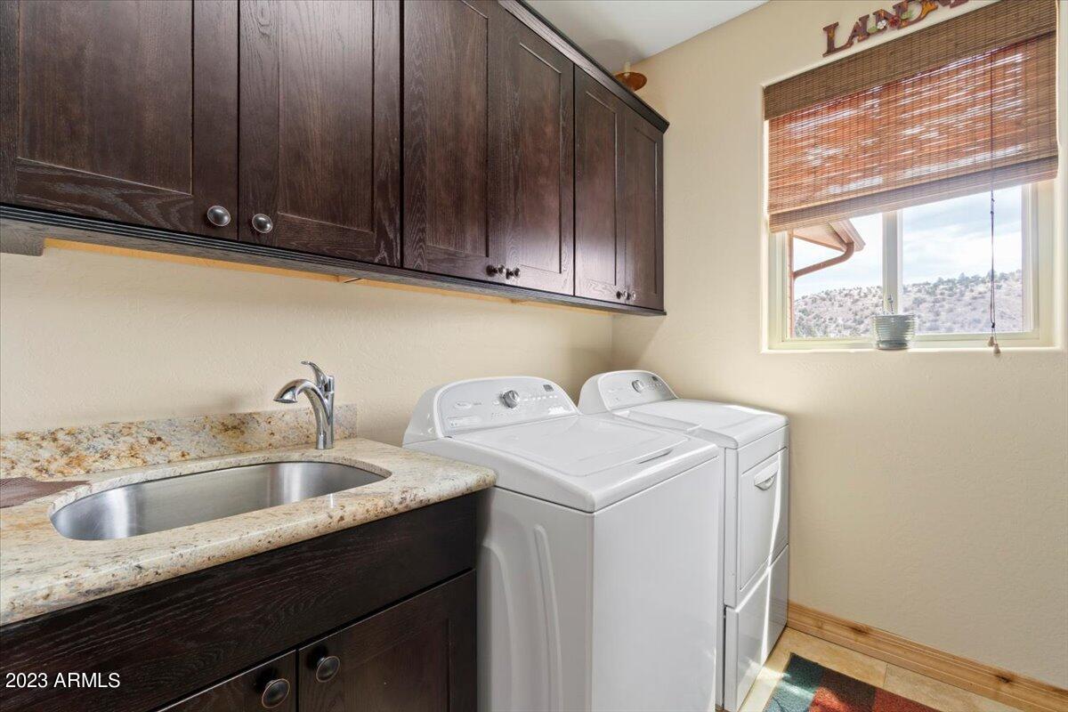 9732 Colfax Road Flagstaff, AZ 86004 - Photo 23 of 31 23-Laundry Room