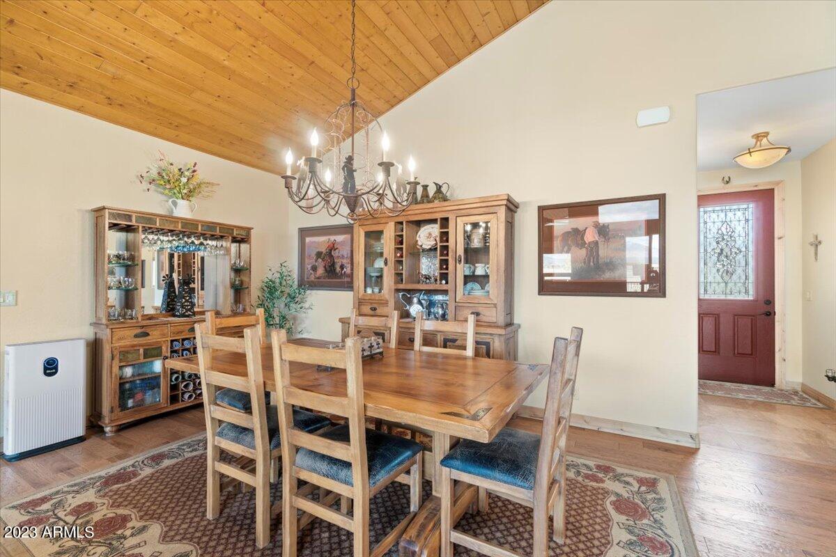 9732 Colfax Road Flagstaff, AZ 86004 - Photo 8 of 31 08-Dining Room