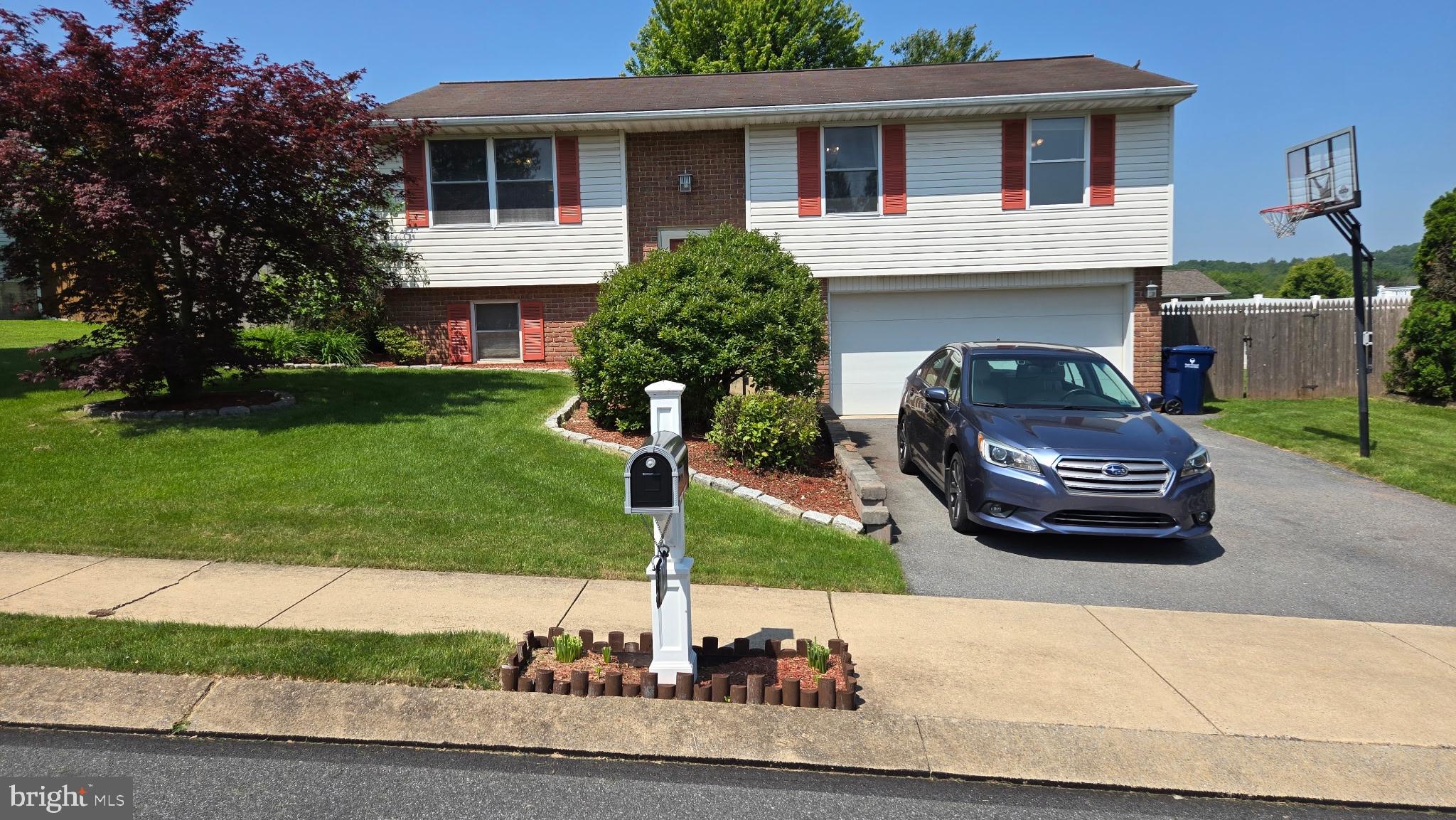 12 Spring House Lane Denver, PA 17517 - Photo 1 of 35 Gallery Image 1