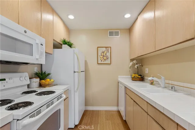 $479,000 | 6004 Bixby Village Drive, Unit 22, Long Beach, CA 90803