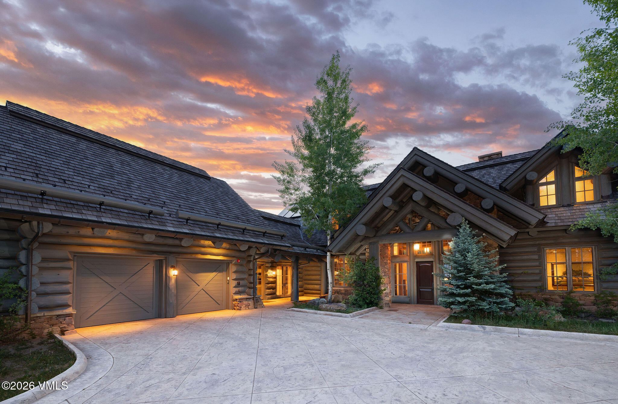 1211 Daybreak Ridge Road Avon, CO 81620 - Photo 4 of 37 2606_1211_daybreak_ridge_b_exterior_fron