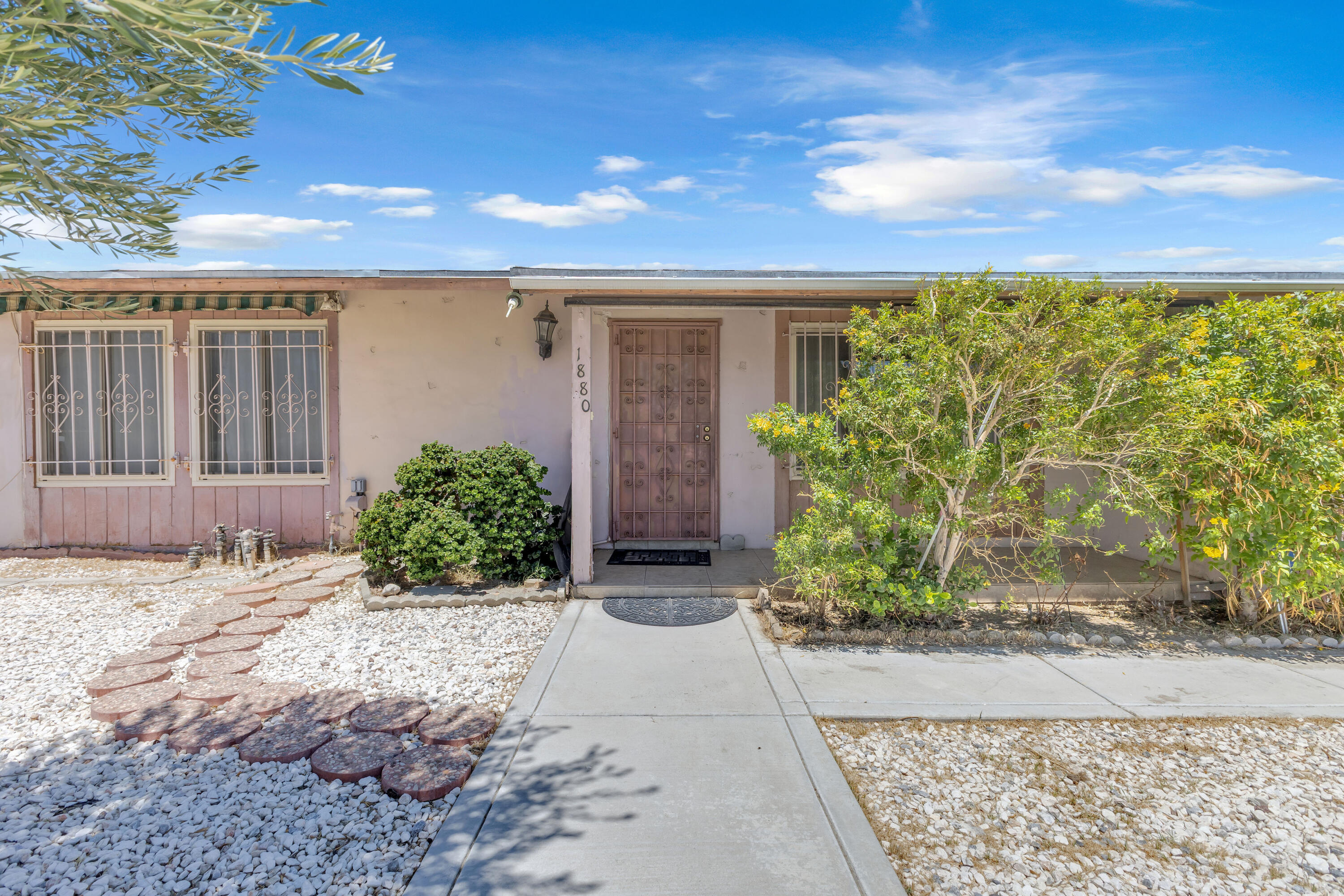 1880 Sharon Road Palm Springs, CA 92262 - Photo 13 of 55 IMG_8996