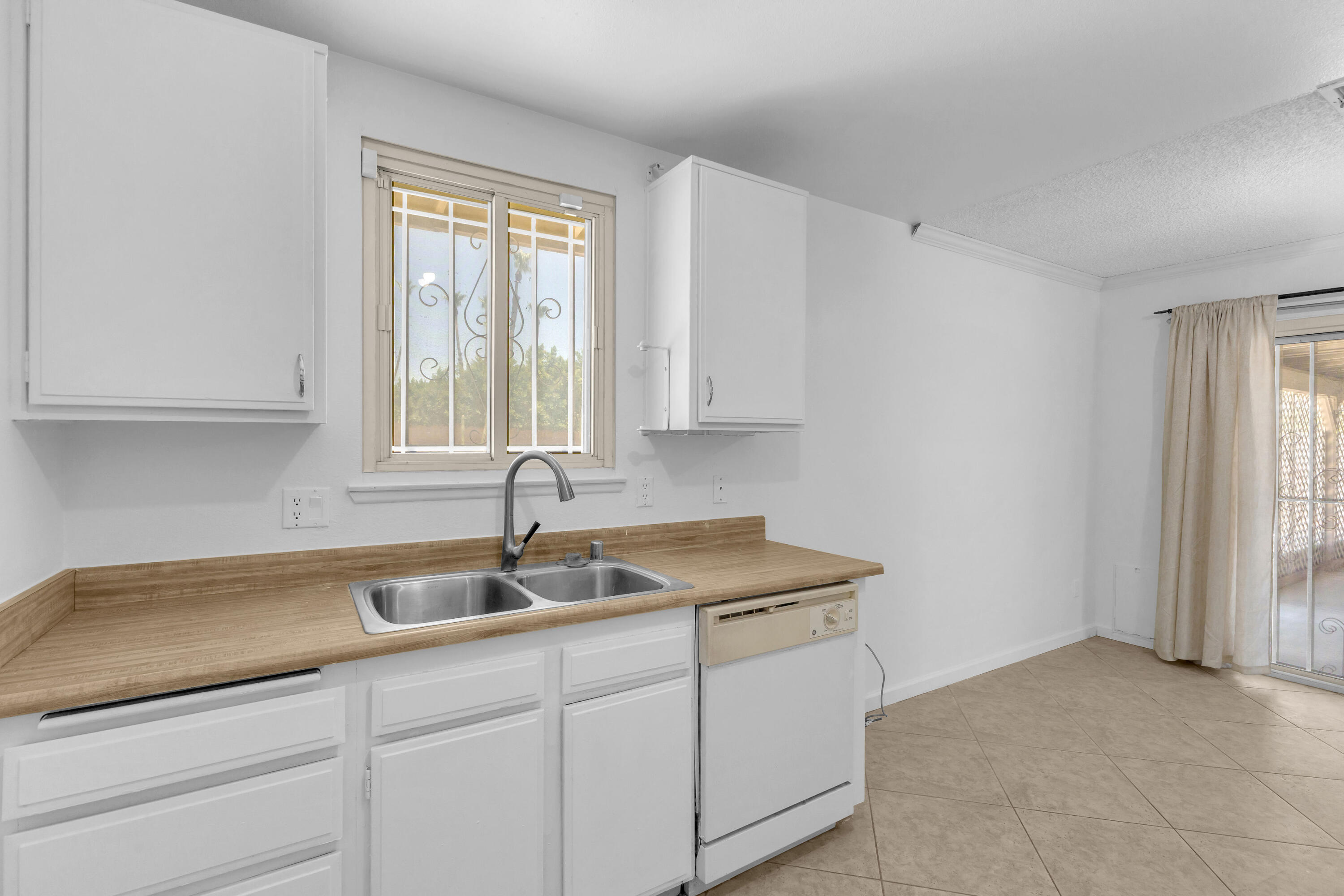 1880 Sharon Road Palm Springs, CA 92262 - Photo 36 of 55 IMG_9089