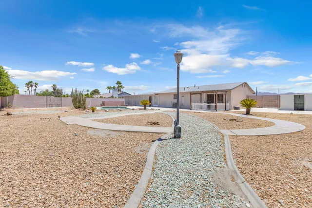 $699,000 | 1880 Sharon Road, Palm Springs, CA 92262