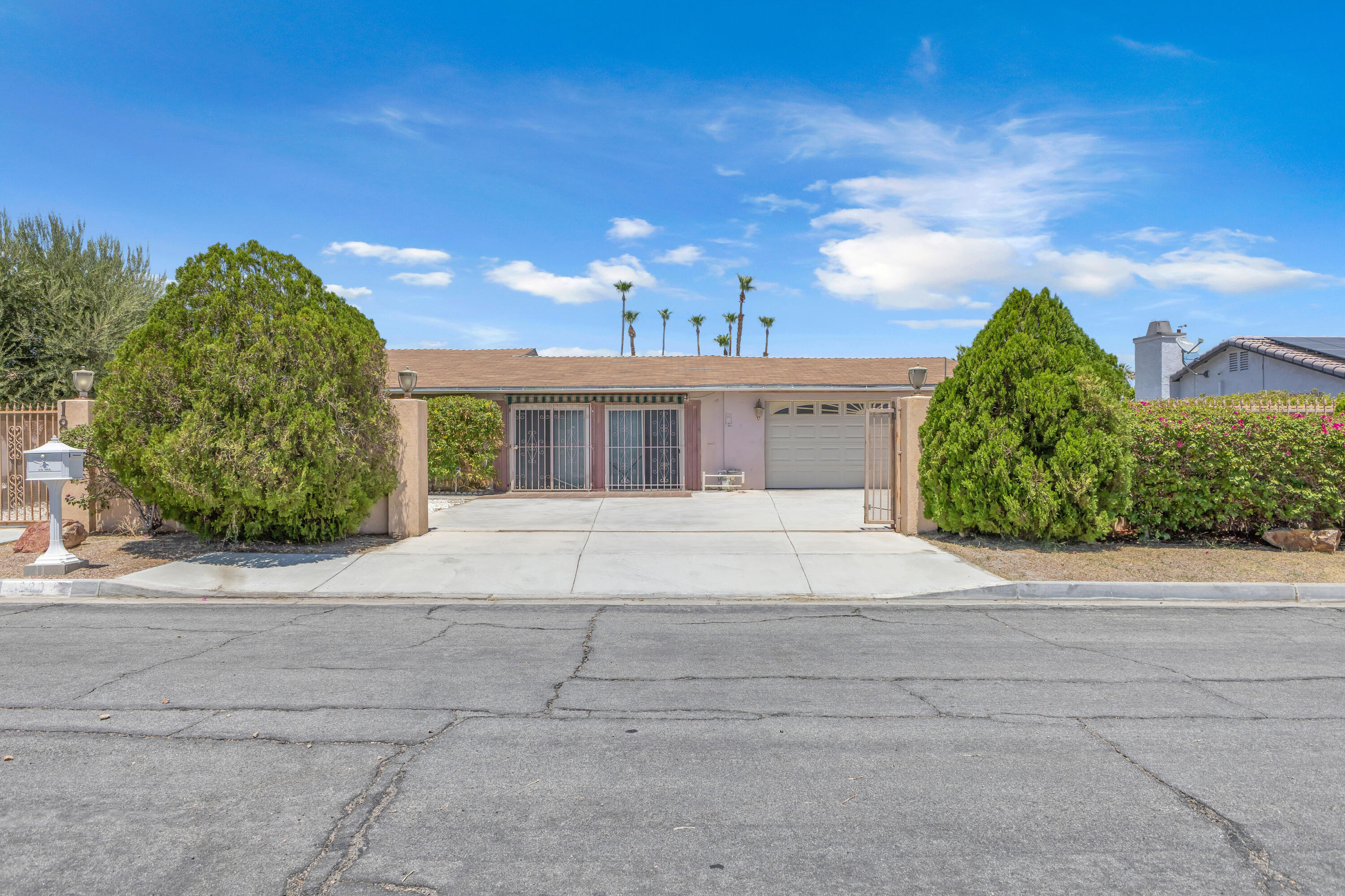 1880 Sharon Road Palm Springs, CA 92262 - Photo 8 of 55 IMG_8978