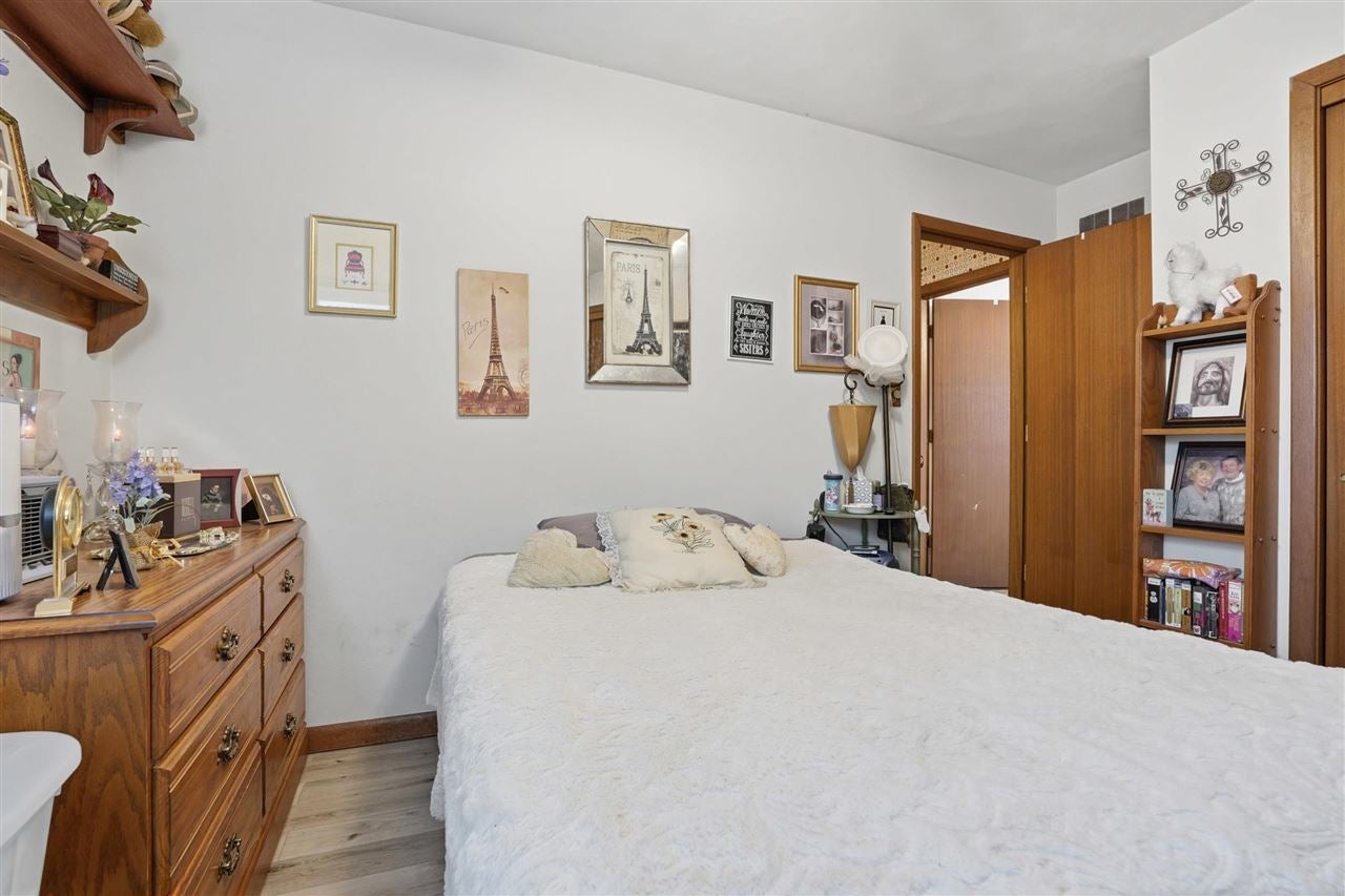 1233 Ridge Road Columbus Junction, IA 52738 - Photo 12 of 38 Gallery Image 12
