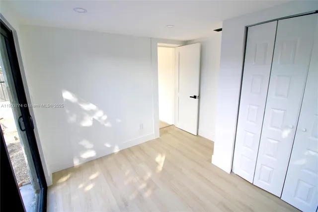 a view of a entrance gate of the house