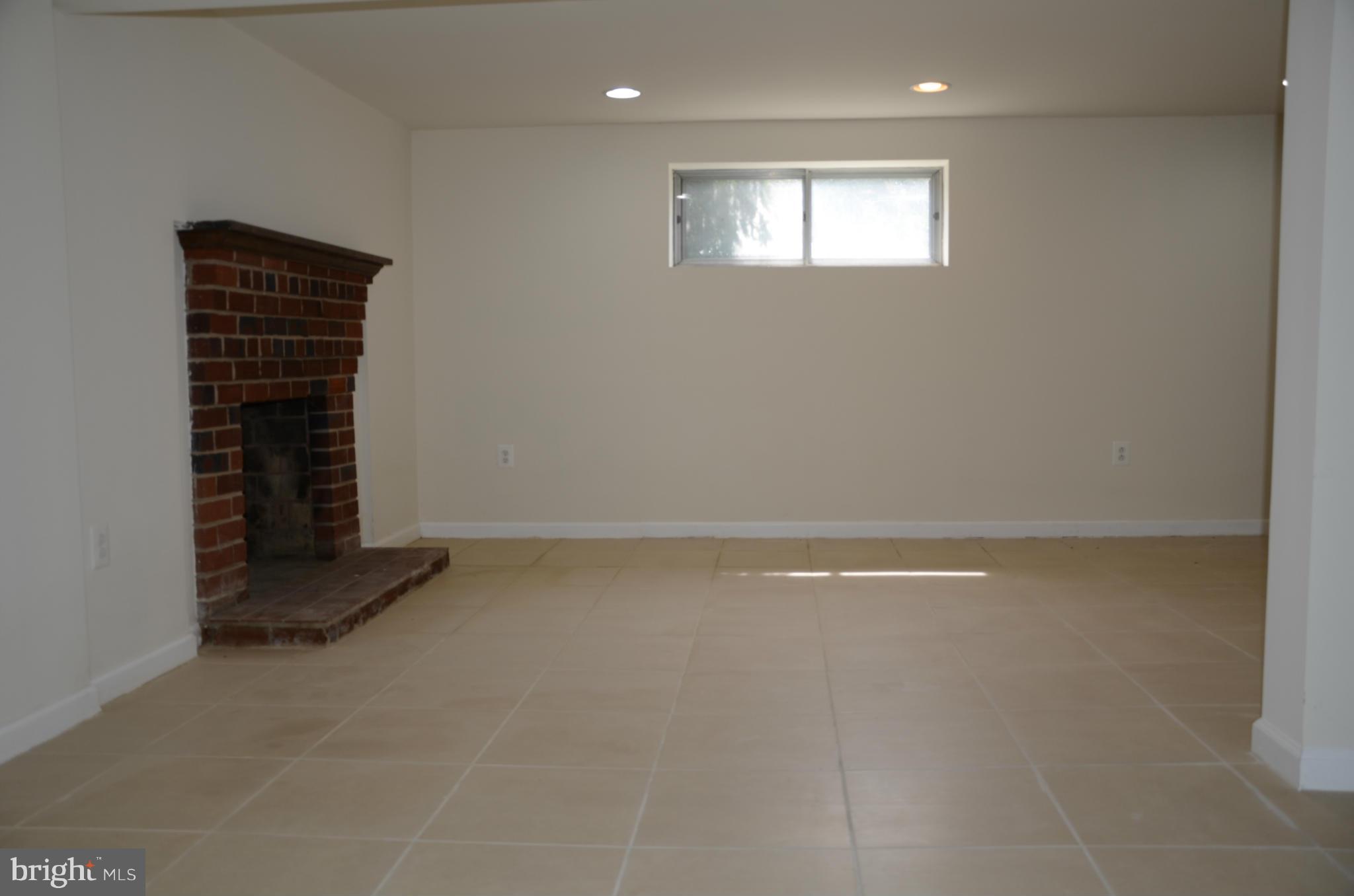 3206 Dalewood Road Fort Washington, MD 20744 - Photo 11 of 18 a view of an empty room with a window