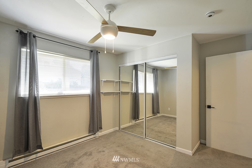16121 Southeast Petrovitsky Road Renton, WA 98058 - Photo 14 of 21 Gallery Image 14