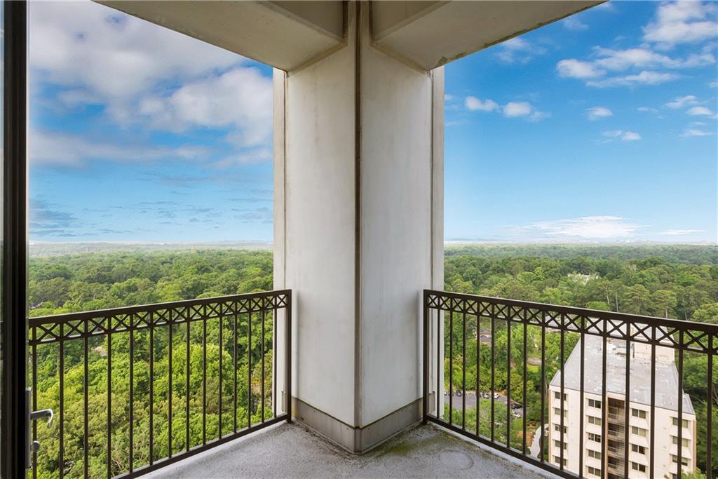 2828 Peachtree Road Northwest, Unit 1903 Atlanta, GA 30305 - Photo 1 of 37