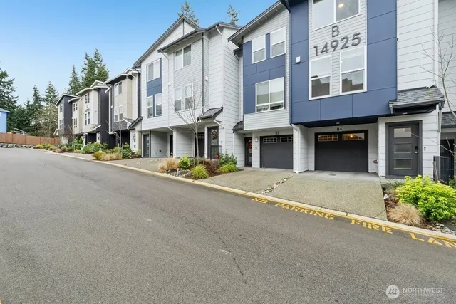 $679,950 | 14925 44th Avenue West, Unit B4, Lynnwood, WA 98087