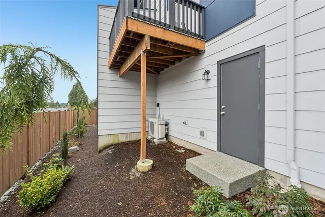 $679,950 | 14925 44th Avenue West, Unit B4, Lynnwood, WA 98087