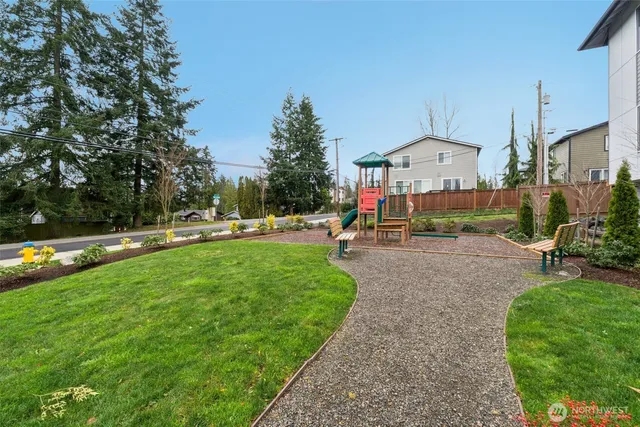 $679,950 | 14925 44th Avenue West, Unit B4, Lynnwood, WA 98087