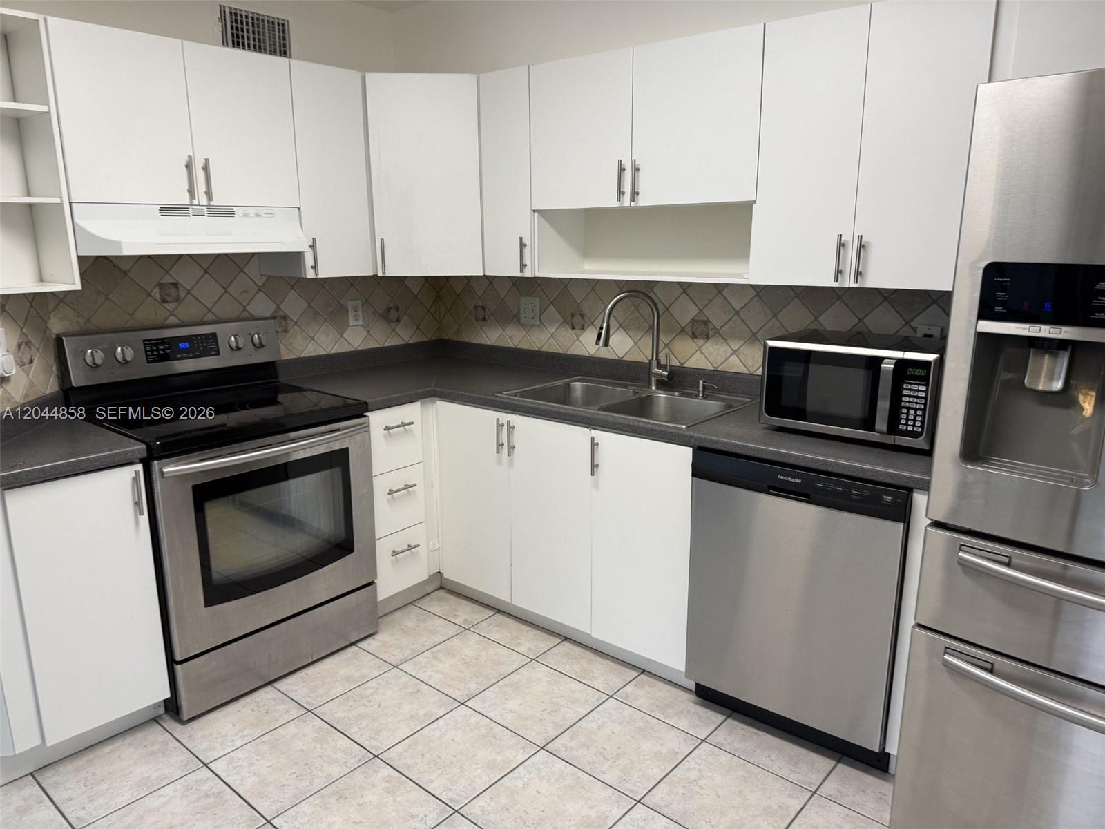 9686 Southwest 138th Avenue, Unit 9686 Miami, FL 33186 - Photo 20 of 20