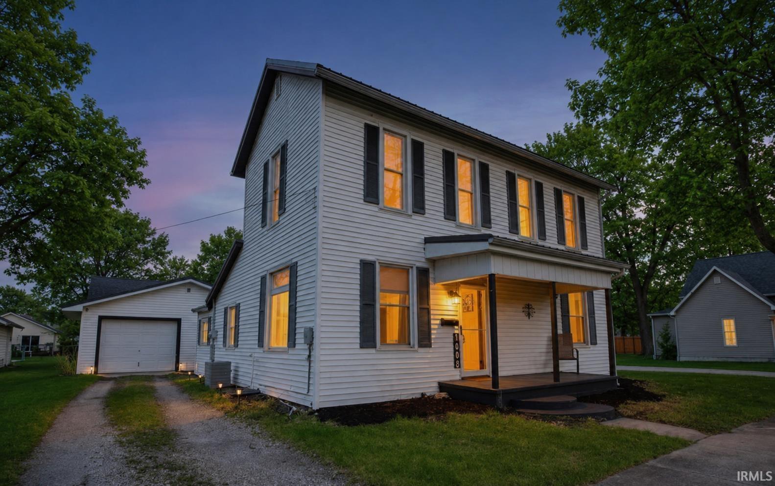 1002 Franklin Avenue Rochester, IN 46975 - Photo 1 of 22