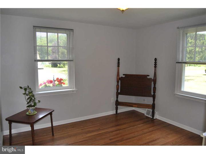 1613 Church Road Oreland, PA 19075 - Photo 9 of 13 Bedroom 3