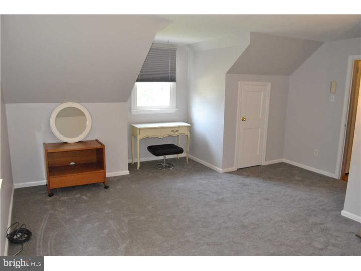 1613 Church Road Oreland, PA 19075 - Photo 10 of 13 Bedroom - Main