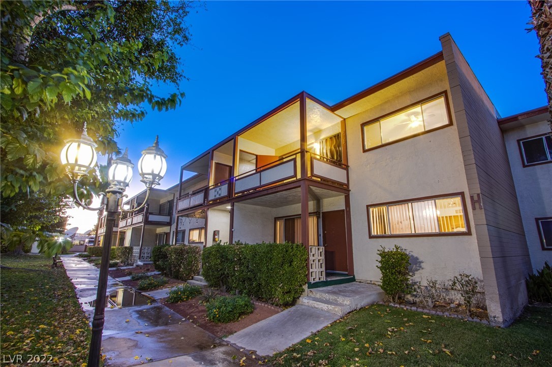 350 East Desert Inn Road, Unit H203 Las Vegas, NV 89109 - Photo 2 of 16 Gallery Image 2