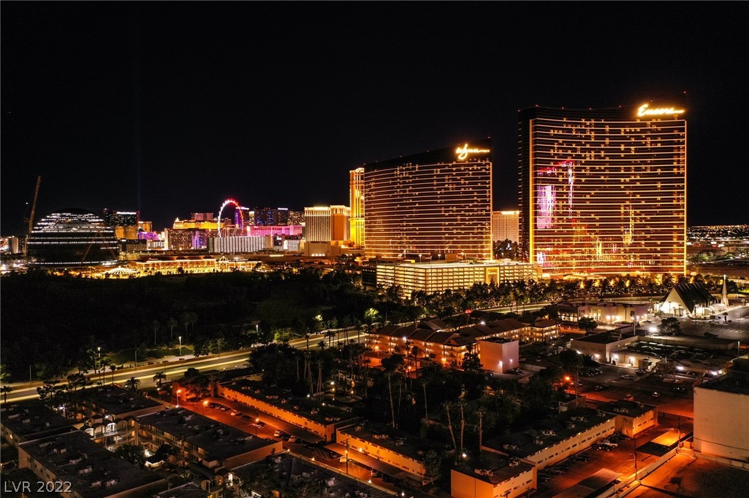 350 East Desert Inn Road, Unit H203 Las Vegas, NV 89109 - Photo 4 of 16 Gallery Image 4