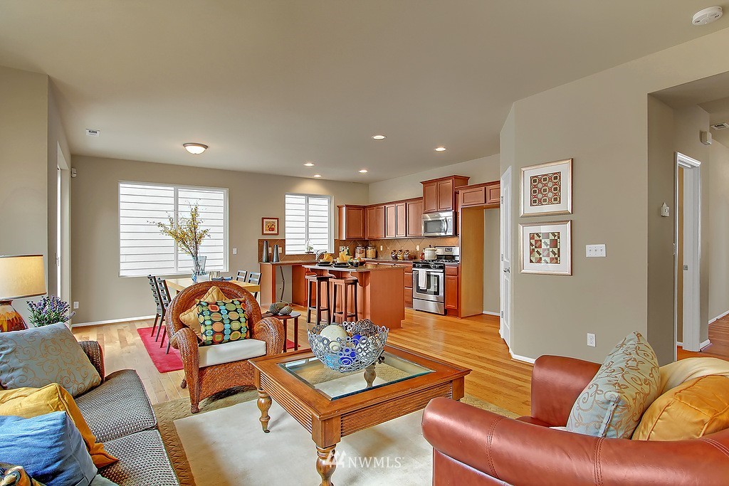18312 38th Avenue Southeast Bothell, WA 98012 - Photo 4 of 15 Gallery Image 4