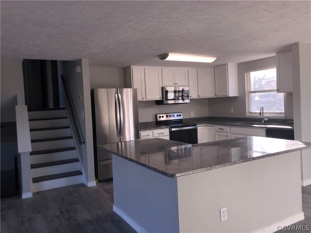 4618 Packard Road Glen Allen, VA 23060 - Photo 4 of 34