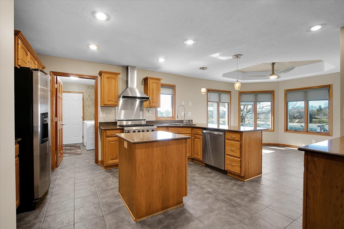 24016 South Countryside Drive Minooka, IL 60447 - Photo 11 of 42