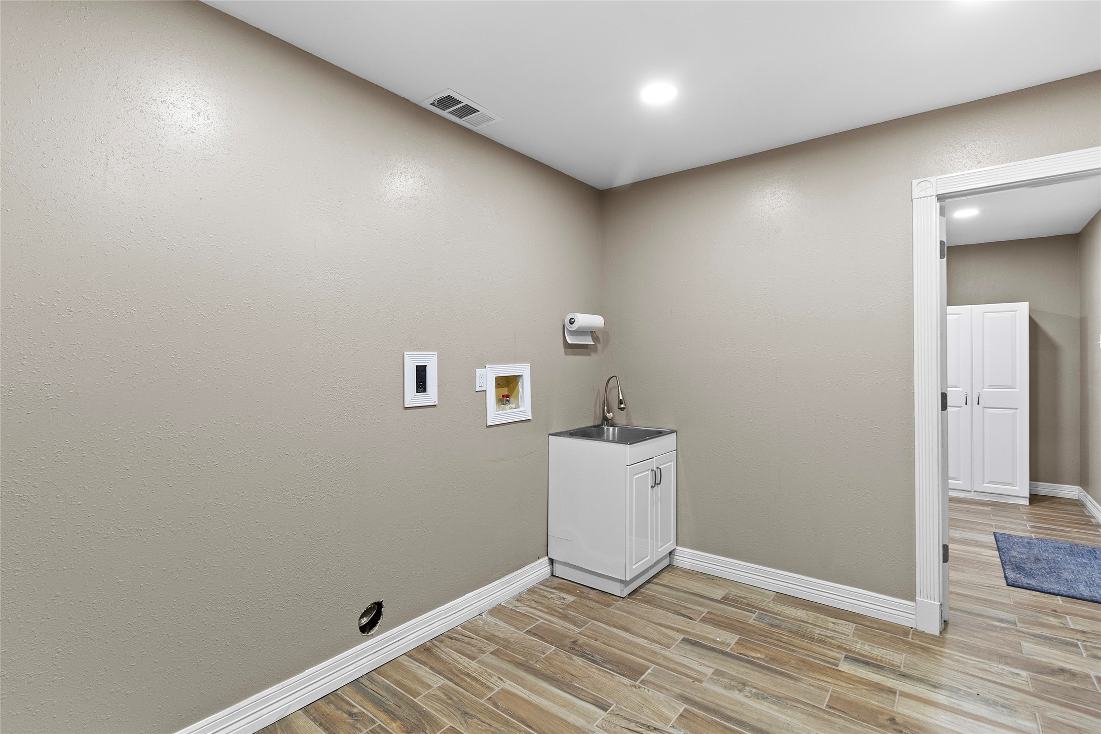 29315 Stockdick Road Katy, TX 77493 - Photo 37 of 50 a view of an empty room