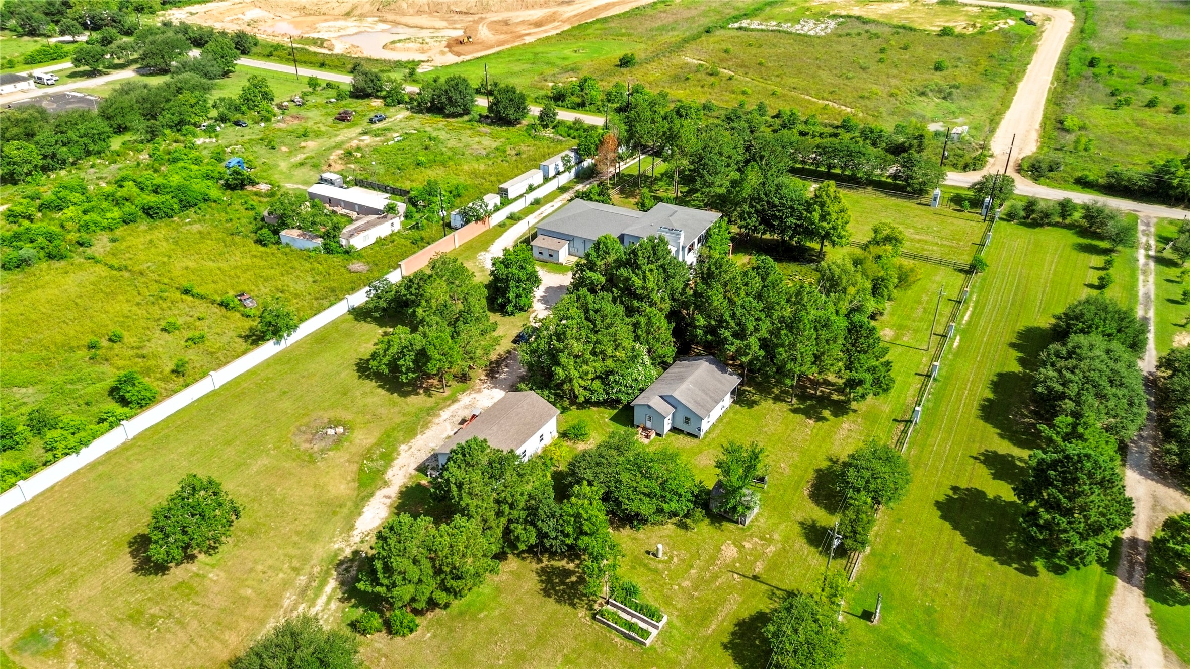29315 Stockdick Road Katy, TX 77493 - Photo 4 of 50 a view of a garden