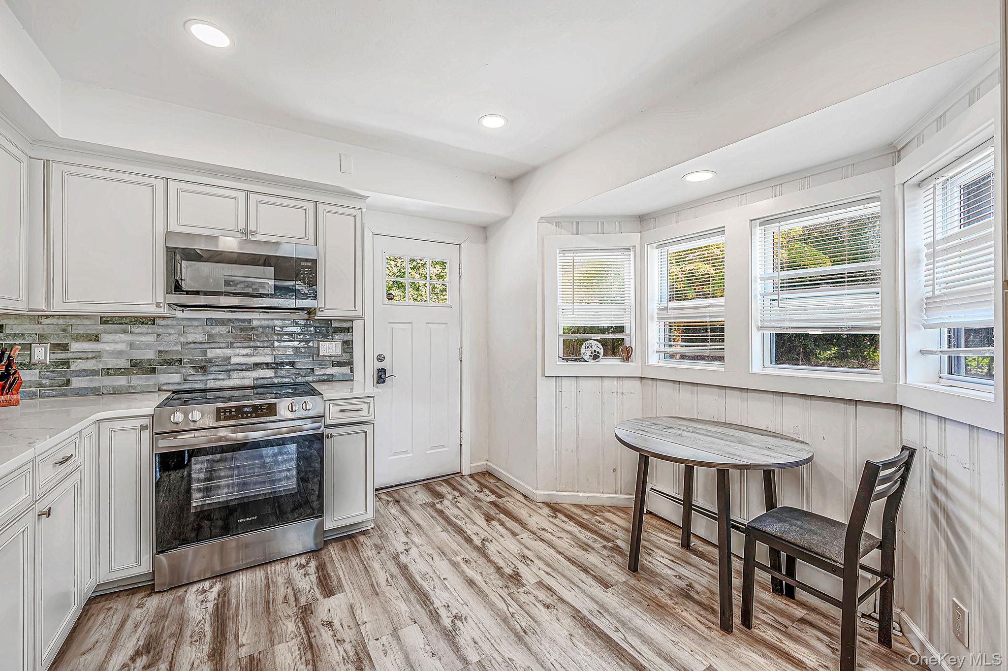 4 Sunny Road St. James, NY 11780 - Photo 12 of 18 Gallery Image 12