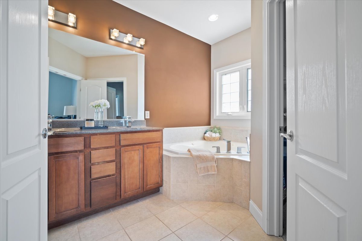 3591 Napa Lane Normal, IL 61761 - Photo 17 of 40 Gallery Image 17