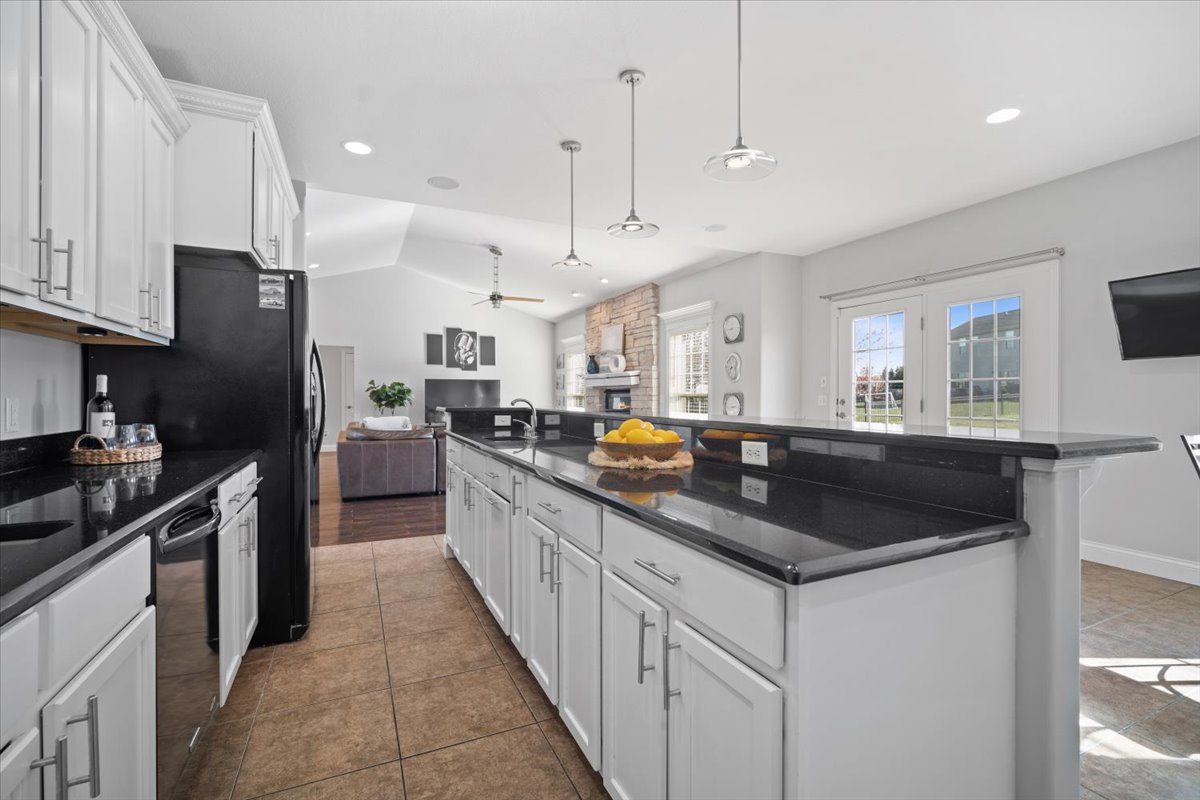 3591 Napa Lane Normal, IL 61761 - Photo 9 of 40 Gallery Image 9
