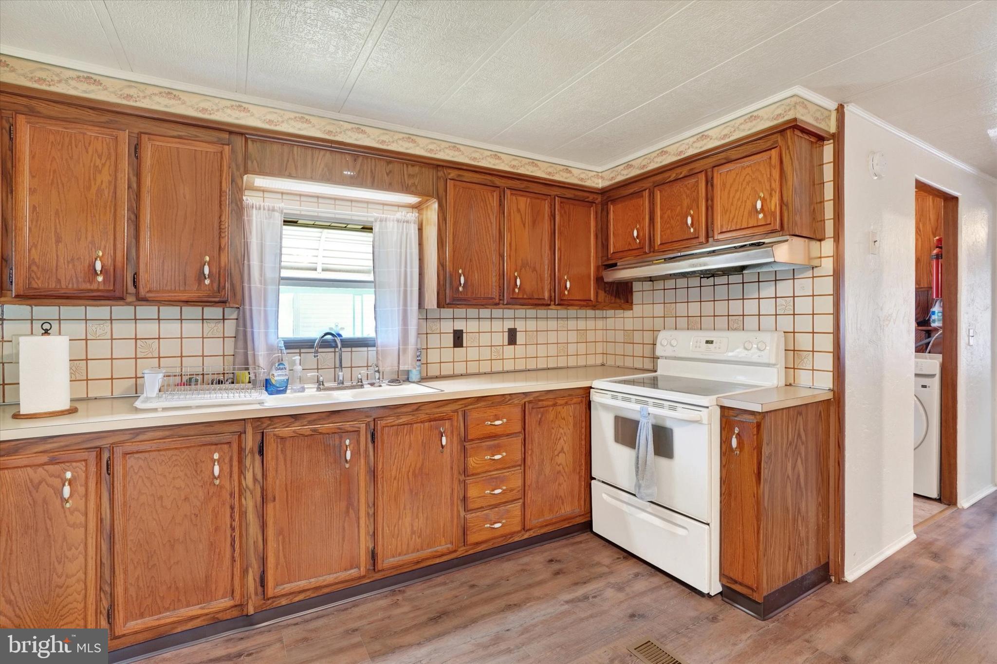 225 Country Ridge Drive York, PA 17408 - Photo 10 of 27