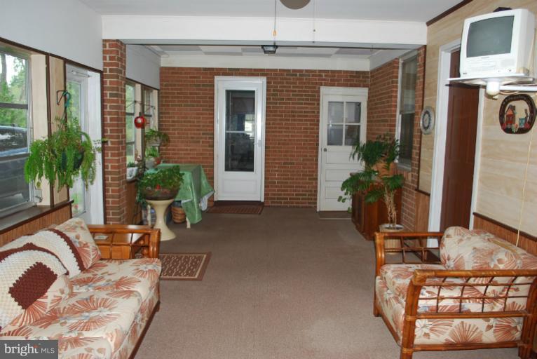 8710 Dangerfield Road Clinton, MD 20735 - Photo 25 of 30 Florida Room