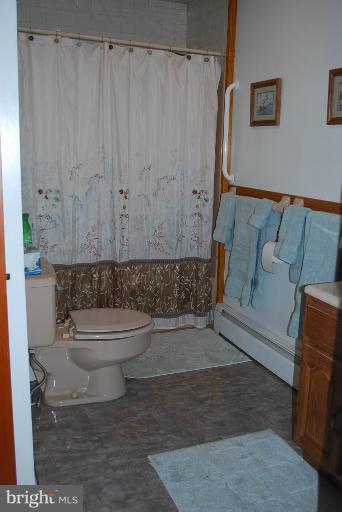 8710 Dangerfield Road Clinton, MD 20735 - Photo 7 of 30 Master Bathroom