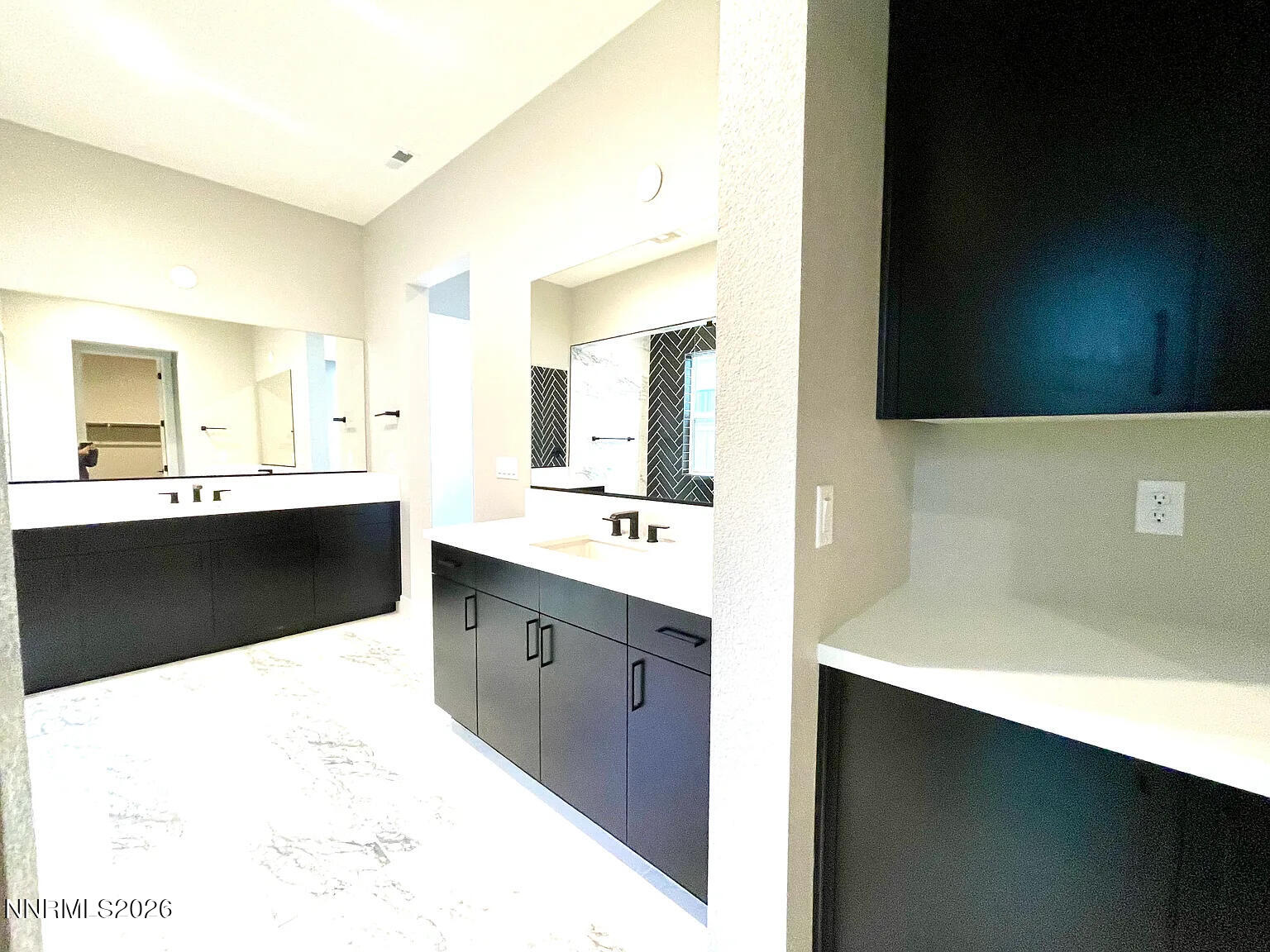 5418 Side Saddle Trail Reno, NV 89511 - Photo 20 of 37 a bathroom with a sink double vanity and a mirror