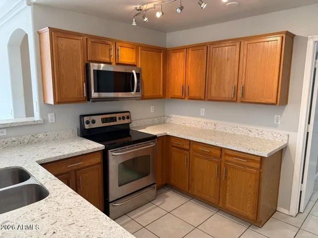 $1,800 | 16016 West Larkspur Drive, Goodyear, AZ 85338