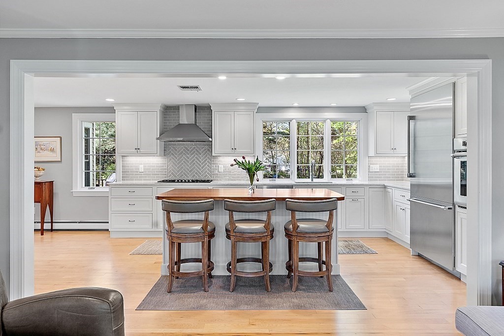 537 Barretts Mill Road Concord, MA 01742 - Photo 15 of 35 a dining room with furniture and window