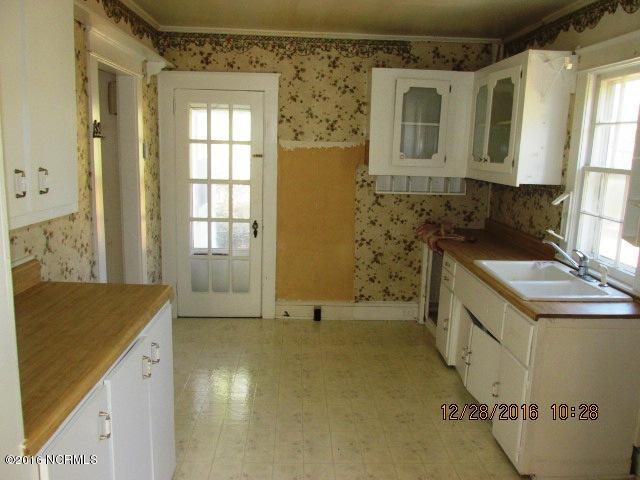 357 Shell Road Atlantic, NC 28511 - Photo 2 of 16 357 Shell Kitchen View 1