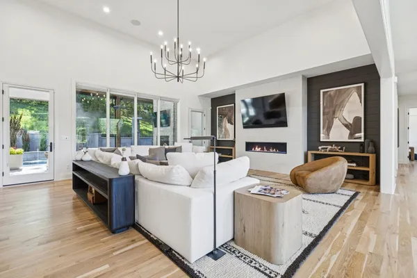 $36,000 | 1323 Harding Place, Nashville, TN 37215