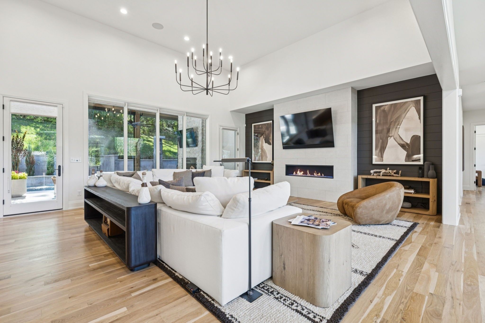 1323 Harding Place Nashville, TN 37215 - Photo 21 of 95