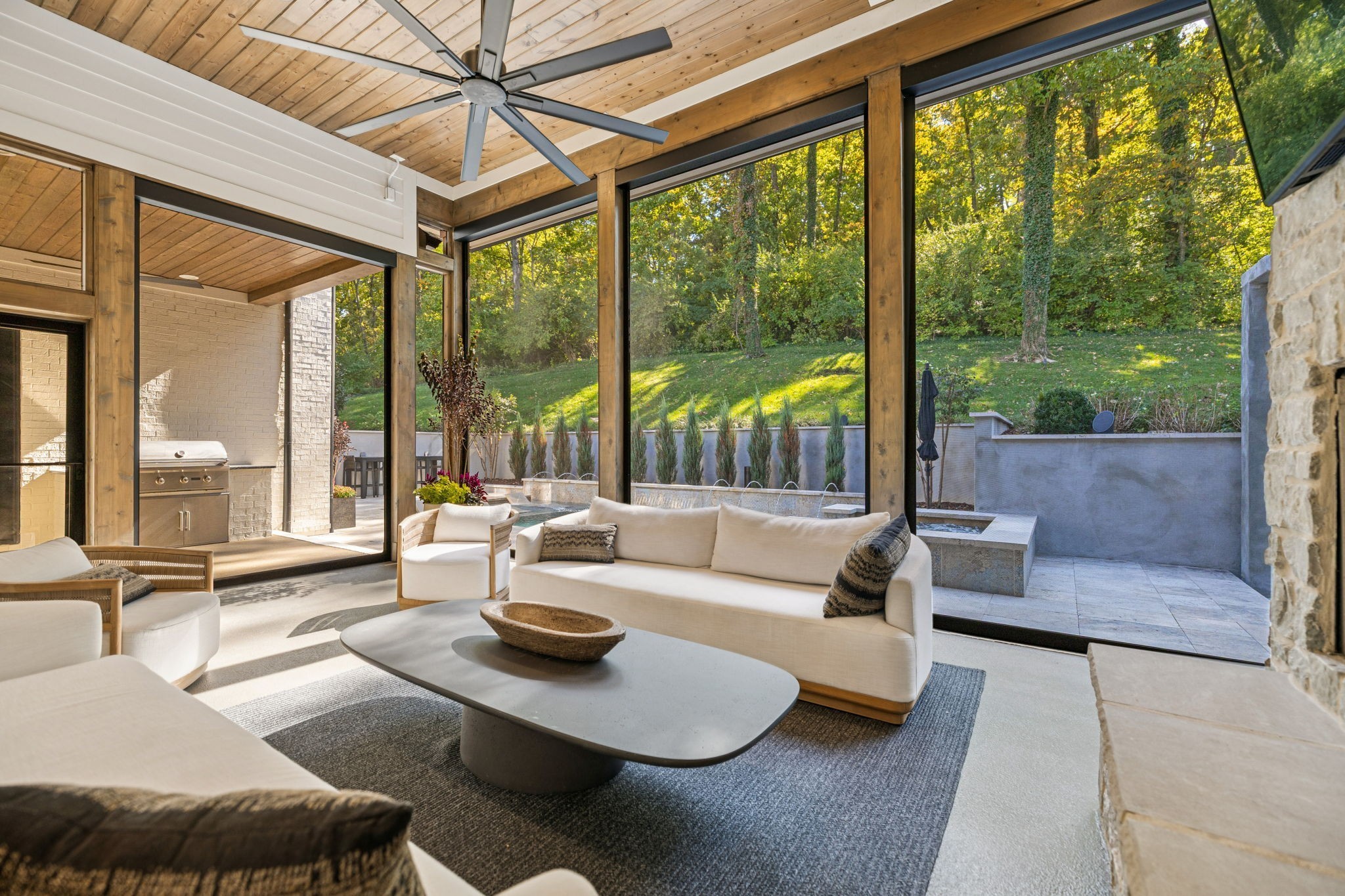 1323 Harding Place Nashville, TN 37215 - Photo 28 of 95