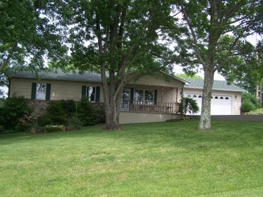 963 Russell Ridge Road Crossville, TN 38555 - Photo 1 of 1 Primary Photo