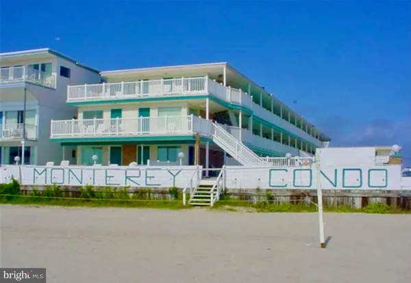 $449,900 | 410 East Monterey Avenue, Unit 103, Wildwood Crest, NJ 08260
