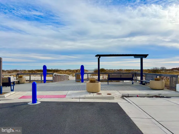 $449,900 | 410 East Monterey Avenue, Unit 103, Wildwood Crest, NJ 08260