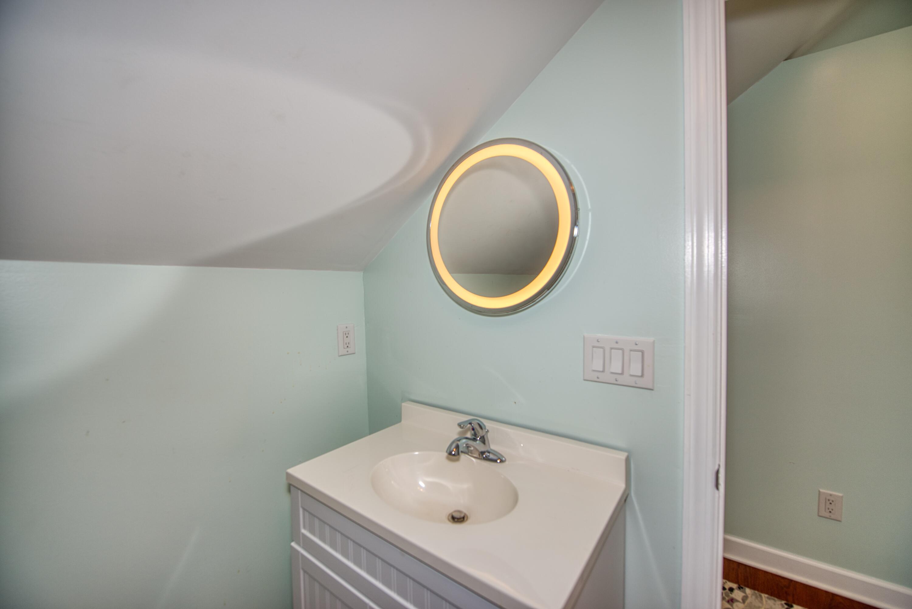 211 George Street Galien, MI 49113 - Photo 12 of 32 211 George Galien MI7