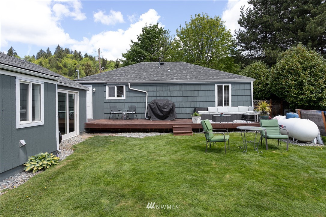 3705 Southeast 6th Street Renton, WA 98058 - Photo 16 of 30 Gallery Image 16
