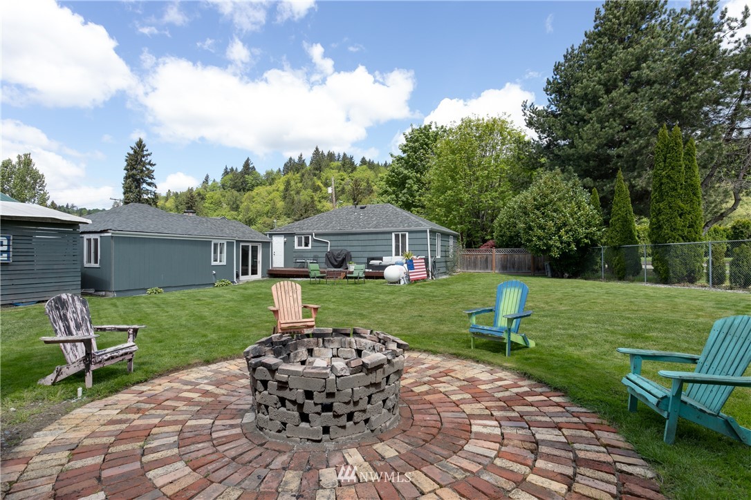 3705 Southeast 6th Street Renton, WA 98058 - Photo 17 of 30 Gallery Image 17