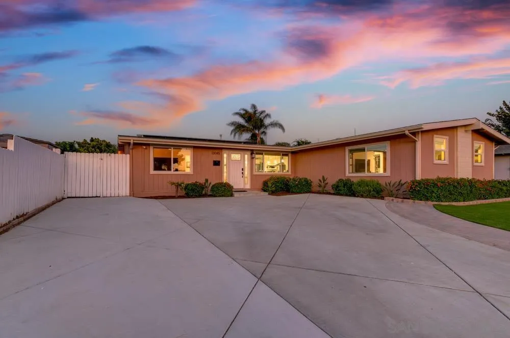 13045 Conley Street Poway, CA 92064 - Photo 3 of 39 Gallery Image 3